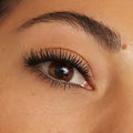 3INA MAKEUP - The 24h Level Up Mascara Waterproof 900 - Black Mascara for Volume and Length - Extreme Definition Tubing Mascara with Hourglass Wand - Mascara for Sensitive Eyes - Vegan - Cruelty Free