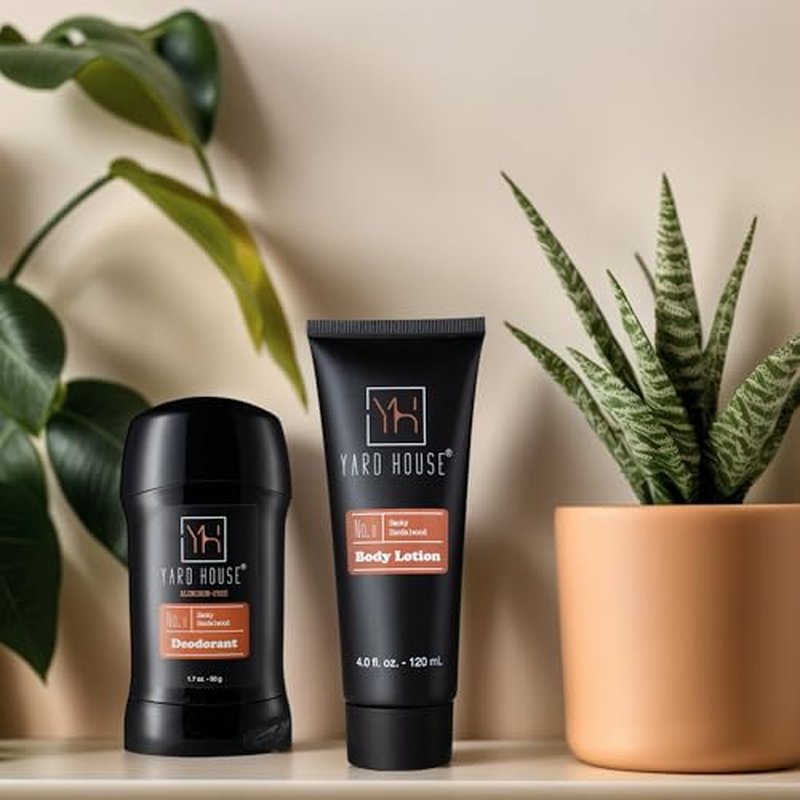 Men¡¯s Bath Gift Set ? Smoky Sandalwood | 4-Piece Grooming Kit with Body Wash, Body Lotion & Deodorant in Travel Toolbox Case ? Perfect for Father¡¯s Day, Christmas, Birthdays & Holidays
