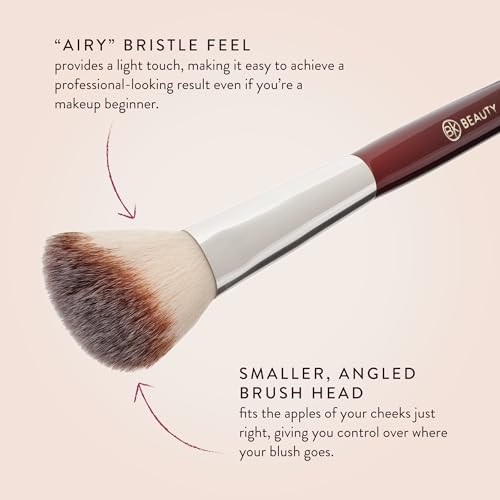 Small Angled Makeup Brush for Blush, Highlighter & Contouring