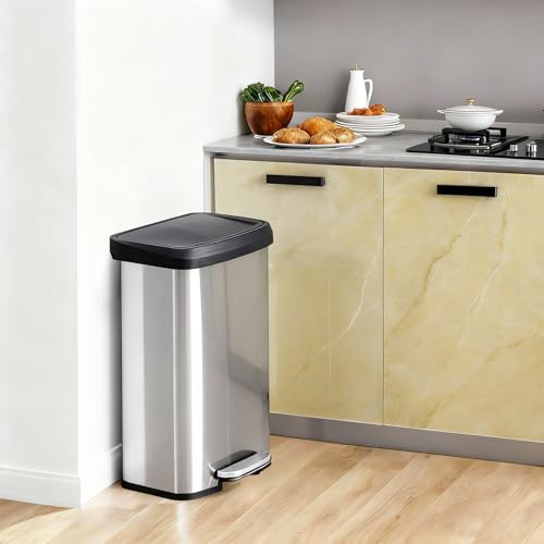 DUMOS 21 Gallon Kitchen Trash Can with Lid - Silver, Step-Activated