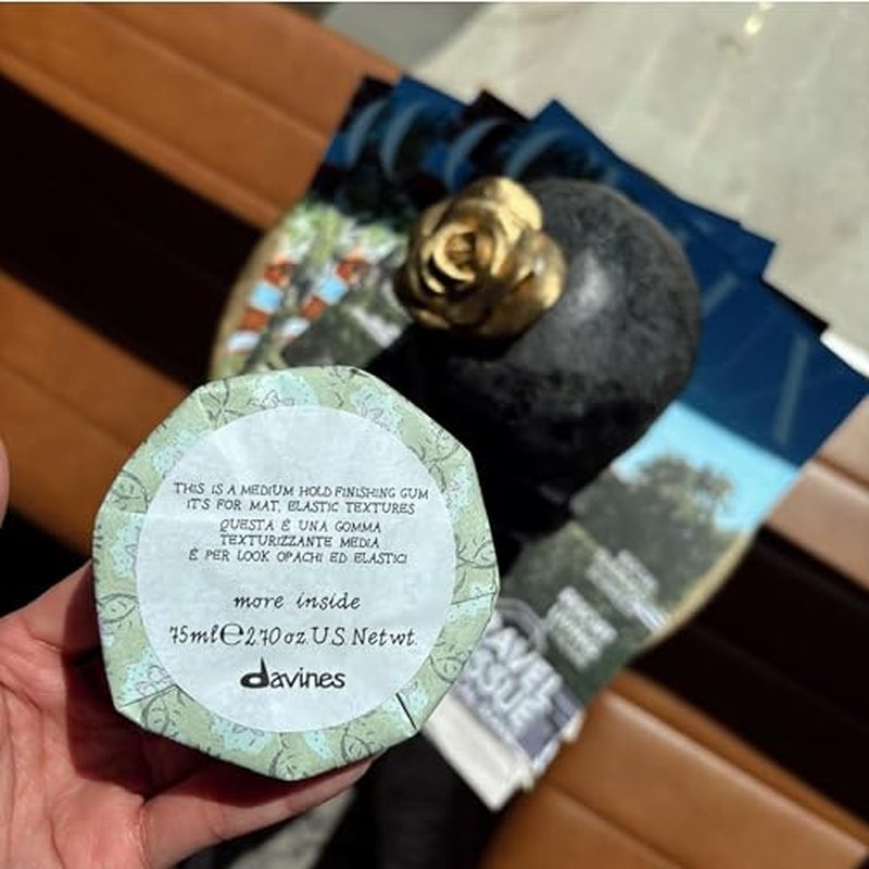 Davines This Is A Medium Hold Finishing Gum, Medium Hold Texture & Matte Finish - Dry Paste for Defined Styles - Workable & Remoldable, 2.54 Fl Oz