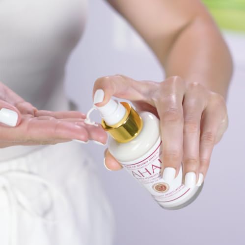 Natural AHA Moisturizer for Normal & Combo Skin with Organic Fruit Extracts