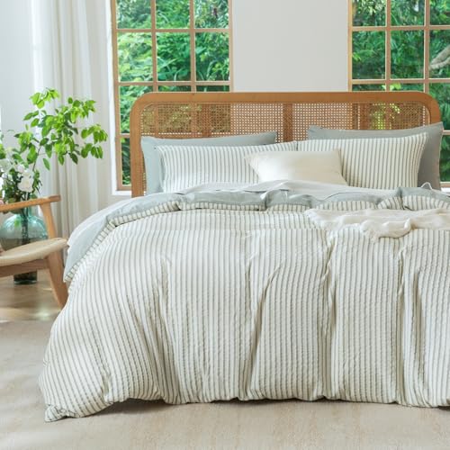 King Size Sage Green Comforter Set - 3 Piece Microfiber Bedding with Pillowcases