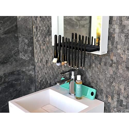 Makeup Brush Cleaner - Conditions and Protects Brushes - No Residue - Quickly and Easily Cleans Foundation Brushes - Plant-derived Ingredients - Makeup Cleaner for Brushes