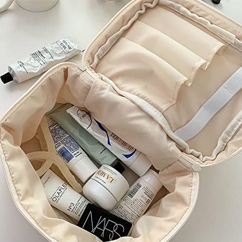 Cotton Makeup Bag Large Travel Cosmetic Bag Quilted Cosmetic Pouch Coquette Aesthetic Floral Toiletry Bag Small Cute Travel Cosmetic Bags for Women Girls (Dots Blue)