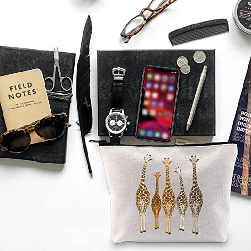 BLUPARK Funny giraffe cosmetic bag Animals lover gift giraffe zipper pouch giraffe lover gift giraffe makeup bag giraffe gifts for women(Giraffe Bag)