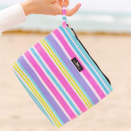 SCOUT Go Getter Pouch, Breathable Water-Resistant Fabric, Convenient Finger Loop