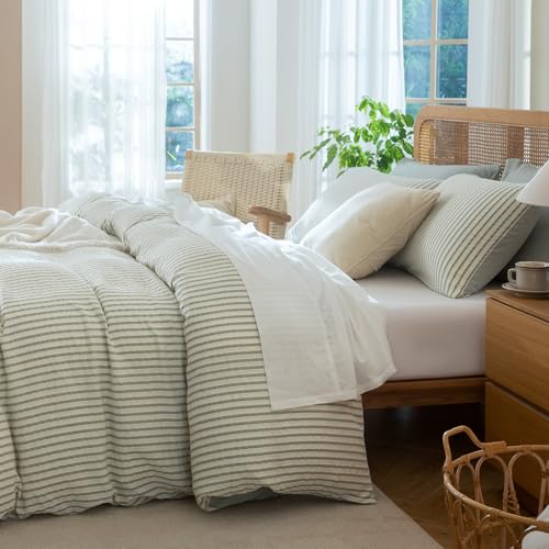 King Size Sage Green Comforter Set - 3 Piece Microfiber Bedding with Pillowcases