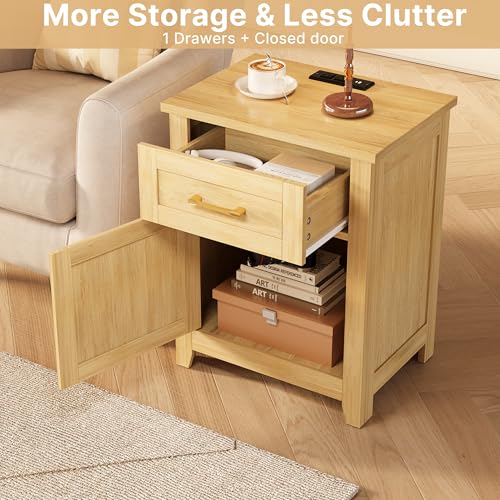 Decofy Rattan Nightstand Set of 2 with Charging Station, Drawer & Cabinet - Natural Boho Style
