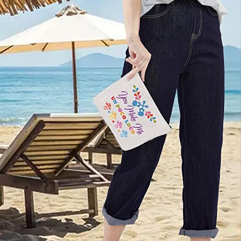 LEVLO Miguel Cosmetic Make Up Bag Cartoon Movie Fans Gift You Make Me Un Poco Loco Makeup Zipper Pouch Bag (Un Poco Loco)