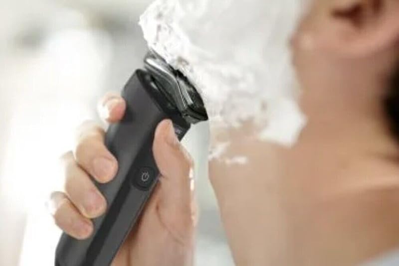 Philips Norelco Series 6000 Shaver with SenseIQ Technology, Self-Sharpening Blades