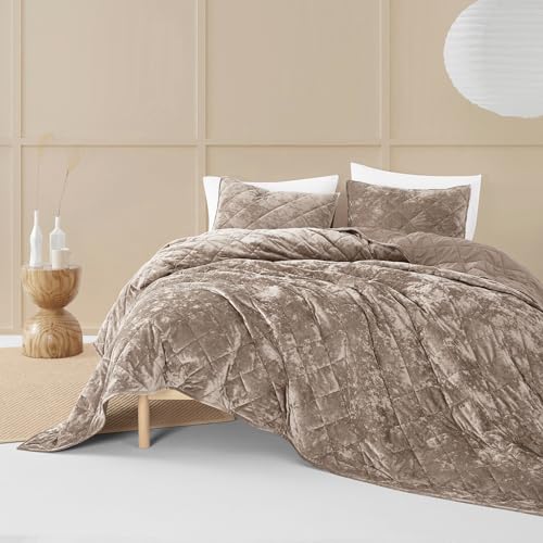 Light Brown Queen Velvet Quilt Set with Diamond Stitch Pattern - All-Season Bedding