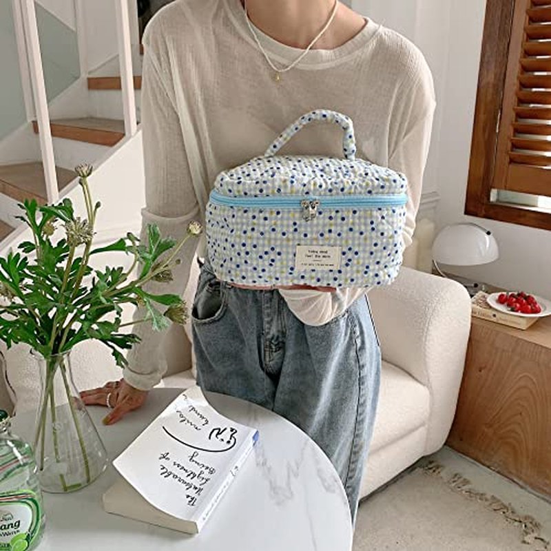 Cotton Makeup Bag Large Travel Cosmetic Bag Quilted Cosmetic Pouch Coquette Aesthetic Floral Toiletry Bag Small Cute Travel Cosmetic Bags for Women Girls (Dots Blue)