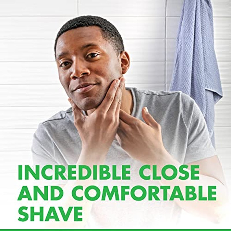 Gillette Mach3 Sensitive Razors for Men, Men¡¯s Disposable Razors, Pivoting Head for Close and Comfortable Shave, 10 Count