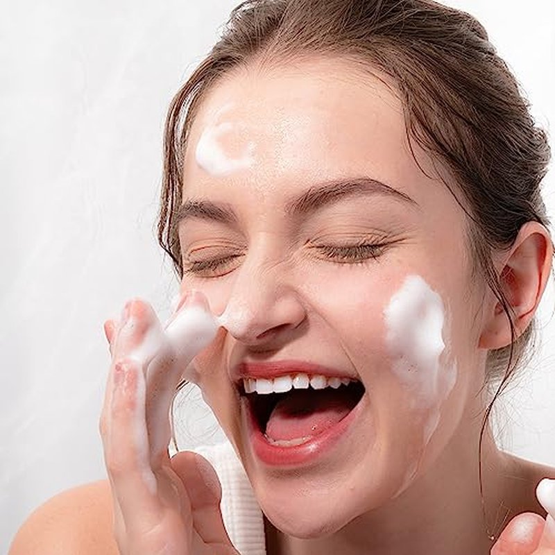 menorah Gentle Cleansing Mousse ? Hydrating pH-Balanced Face Wash with Cactus & Cucumber Extracts, Soothing Daily Cleanser for Sensitive & Dry Skin