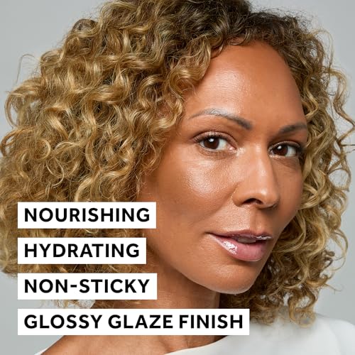 No7 Pro Artist Lip Oil - Hydrating Lip Oil with a High-Shine Finish - Non-Sticky Formula Enriched with Nourishing Ingredients to Improve Lip Hydration - Sweet Strawberry (0.20 fl oz)