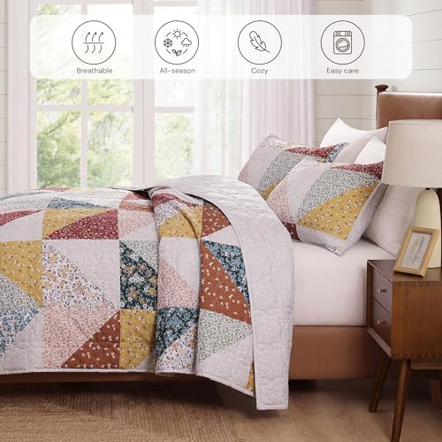 King Quilt Set 3 Pieces - Burnt Orange Floral Patchwork Coverlet - Soft & Reversible Bedding