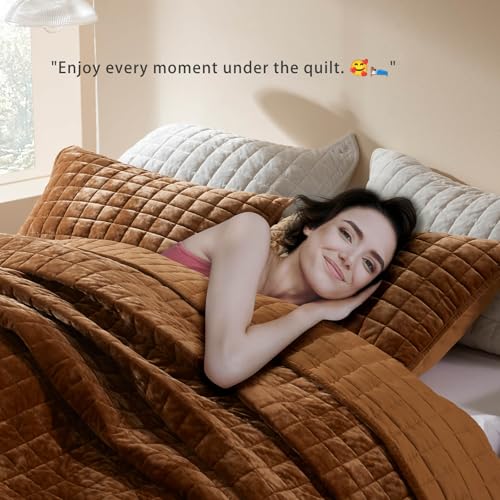 King Size Caramel Velvet Quilt Set with 2 Pillow Shams - All Season Bedding