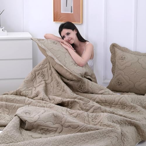 Cmfshape Oversized Floral Embroidery Quilt Set - Super King Taupe 120x120