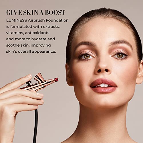 Luminess Silk 4-in-1 Airbrush Foundation Makeup Starter Kit - Medium Coverage, 6-piece - Includes 2x Silk Airbrush Foundation, Blush, Glow Highlighter, Moisturizer Primer & Airbrush Cleaning Solution