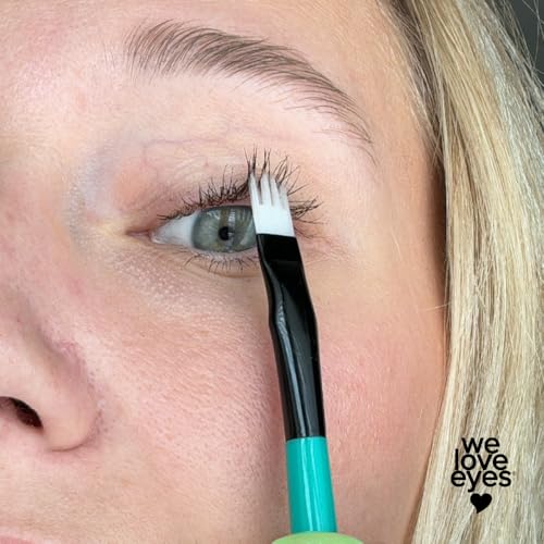 We Love Eyes Eyelash Brush for Debris Removal & Lash Care – Safe for Extensions