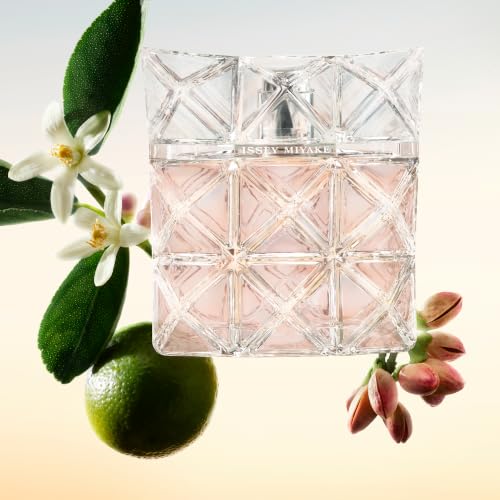 Moisturizing Body Lotion with Floral Amber Scent - Issey Miyake Lumiere d'Issey