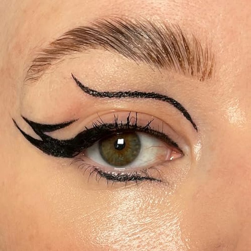 Makeup Revolution Awesome Felt Eyeliner, Dual Ended Eyeliner Pen, Highly Pigmented & Last All Day Long, Cruelty-Free, 5g (Pack of 2)