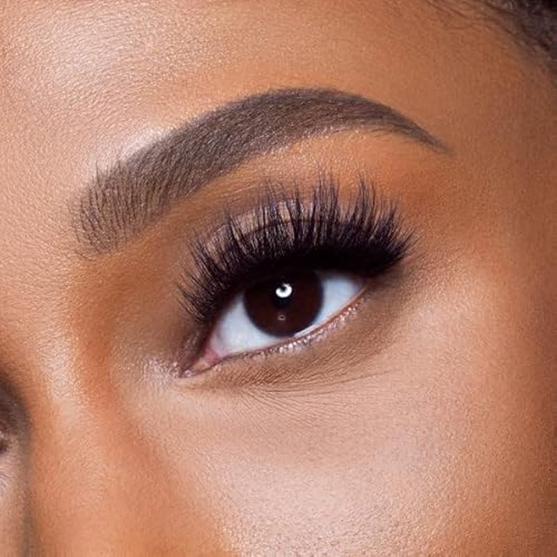 Juvia's Place Nubian Eyelashes Nefertiti - Eyelash Extension for Day or Night Use, Vegan Mink Lashes, Cruelty-Free Fluffy Lashes, Reusable Adhesive, Matte Black Mink Eyelashes Natural Look