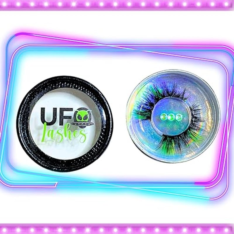 3D False Lashes With Color On End, Faux Mink Wispy Fluffy Two-Toned Colored Strip C Curl, Glow Party Festival Show Eyelashes, Look Like Extensions (Green Spark)