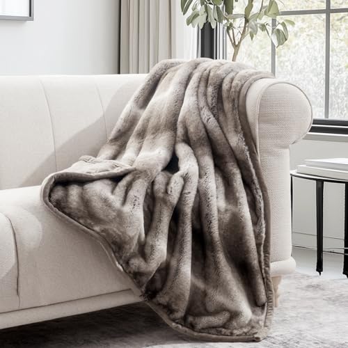 EverGrace Mink Faux Fur Throw Blanket 60x80 Ombré Hazel Brown - Luxury Plush