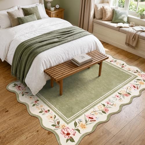 5x7 Green Floral Scalloped Rug - Vintage Boho Area Rug for Living Room