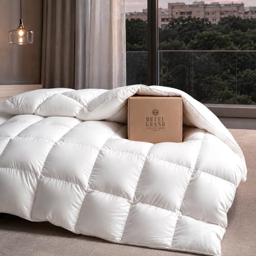 White King Size All Season Goose Feather Down Fiber Comforter - Hotel Grand