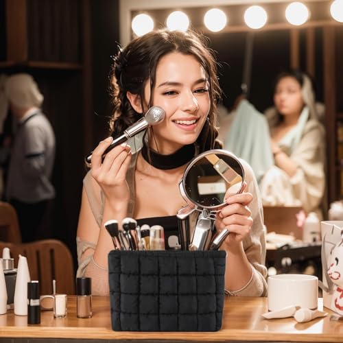 CECKQUE Black 5 Quilted Makeup Bag with Pearl Bracelet - Puffer Cosmetic Organizer