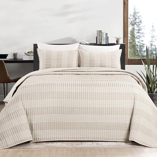 Oversized Seersucker Patchwork Quilt Set - Alaska King 132x120 Beige