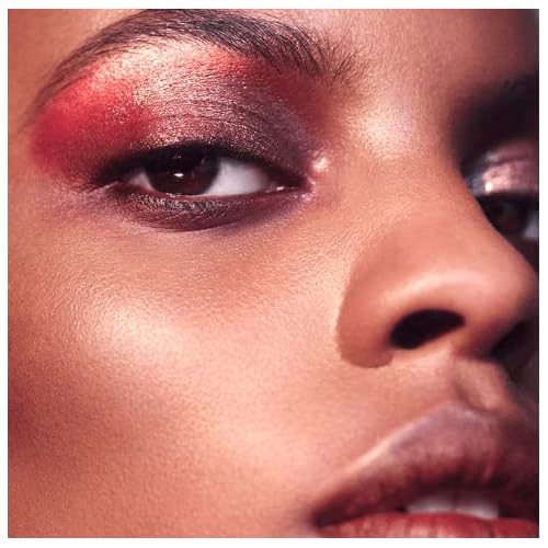 Shimmery Lid Lustre by Victoria Beckham Beauty
