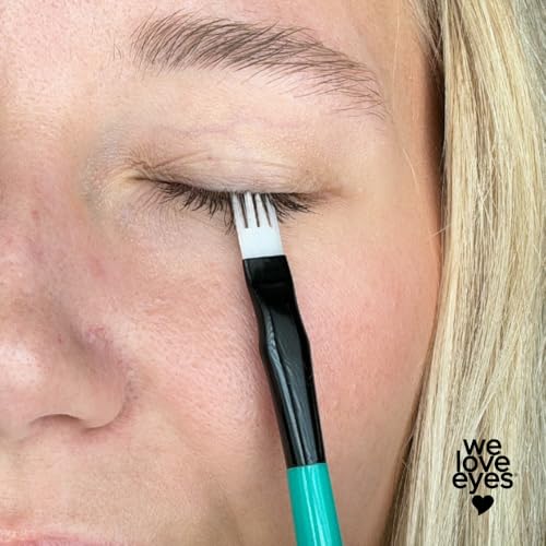 We Love Eyes Eyelash Brush for Debris Removal & Lash Care – Safe for Extensions