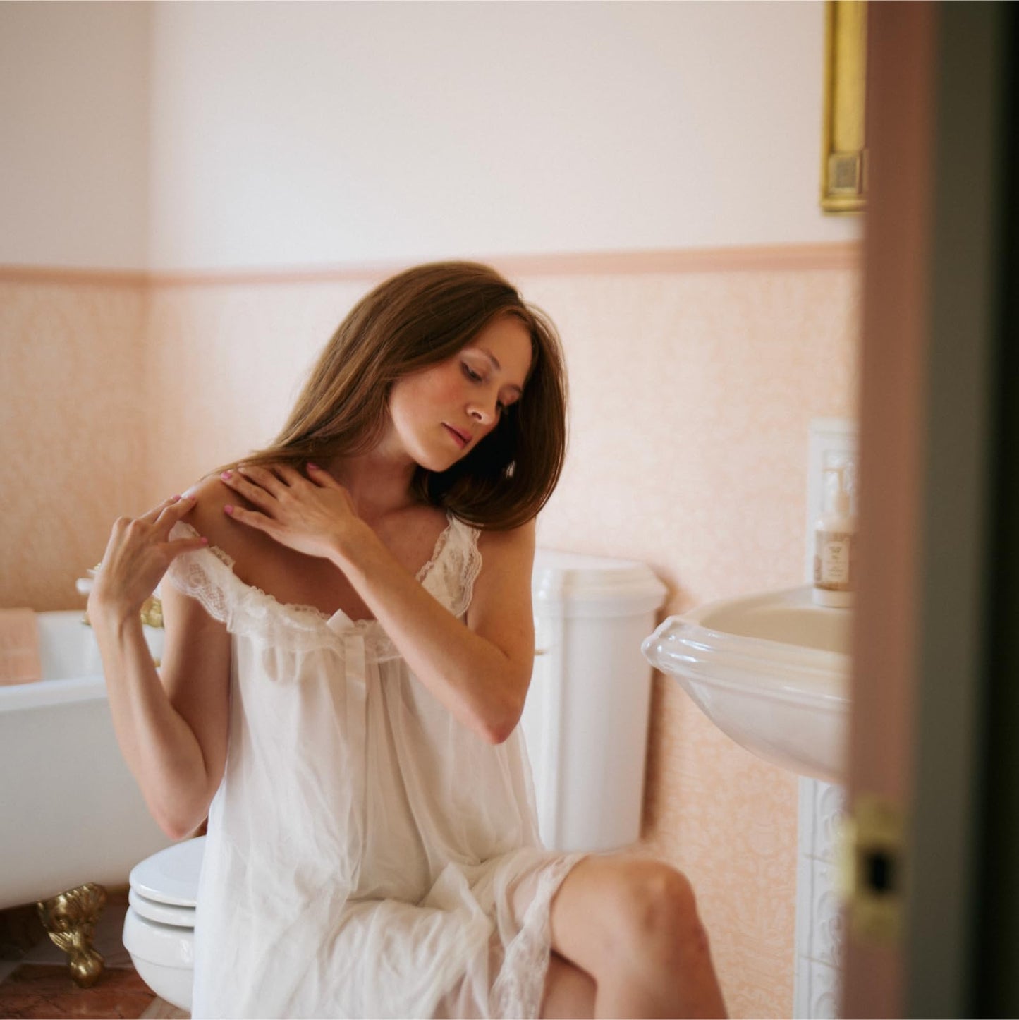 Camille Beckman Glycerine Hand Therapy Cream, Soft Cashmere, Ultra Moisturizing Hand Cream for Dry, Cracked Hands, Non-Greasy, Paraben-Free, Made in USA, 6 Ounce