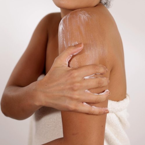 SLMD by Dr. Pimple Popper | Glycolic Acid Body Lotion | Exfoliating Lotion for Rough, Bumpy Skin and Skin Prone to KP, Ingrown Hairs, Shaving Bumps | 10% AHA - 6 fl. oz.