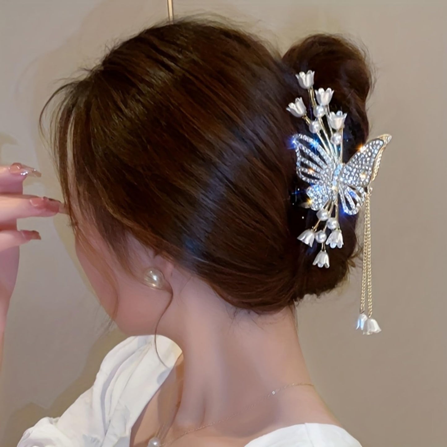 Large Butterfly Hair Claw Clips, Gold Flower Lily of the Valley Violet Hair Claw Clips with Tassel Metal Nonslip Clamps Styling Accessories for Thick Long Hair Women