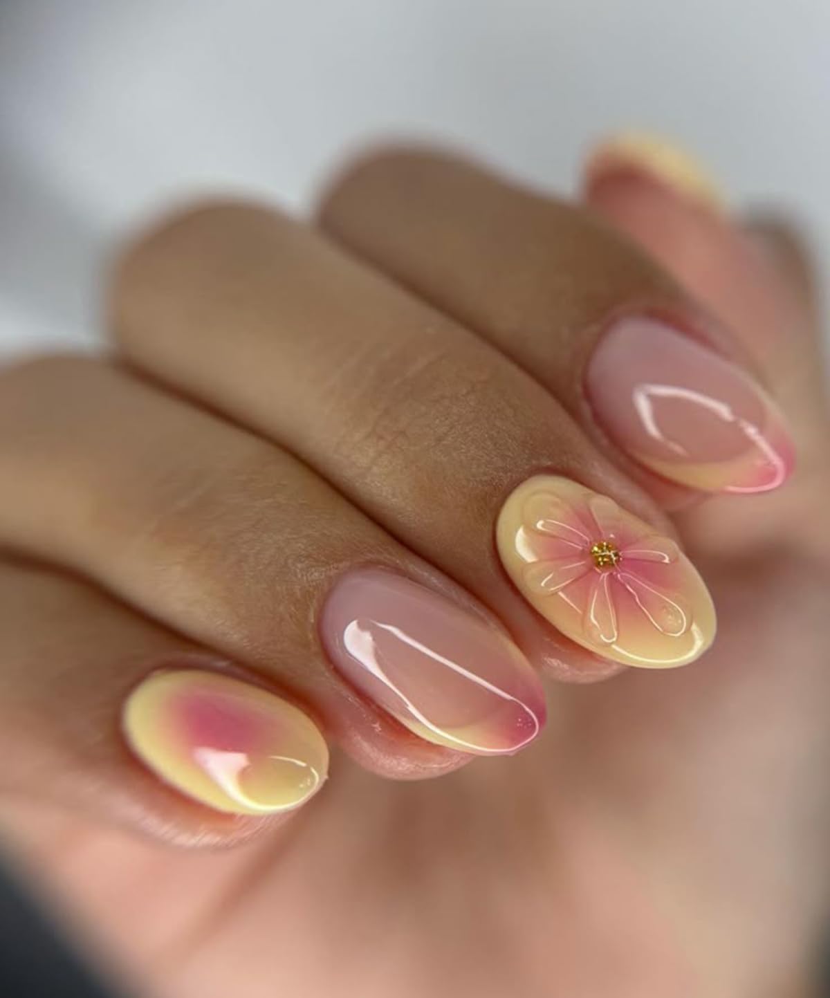 French Press on Nails Short Oval Fake Nails 3D Gelnail Flower Design Ombre Acrylic False Nails Kit Summer Glue on Nails Almond Press on Nails French Tip Nails Glossy Stick on Nails for Women 24PCS