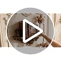 Pinkunn Vintage Floating Wall Shelf Antique Gold Classic French Fleur-de-lis, 17-Inch Ledge