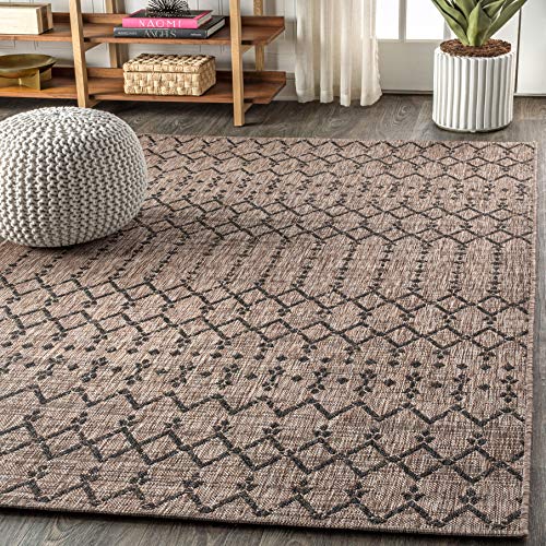 Jonathan Y Ourika Moroccan Indoor/Outdoor Area Rug 5'3" x 7'7" Natural/Black - Geometric Flat-Weave, Pet-Friendly