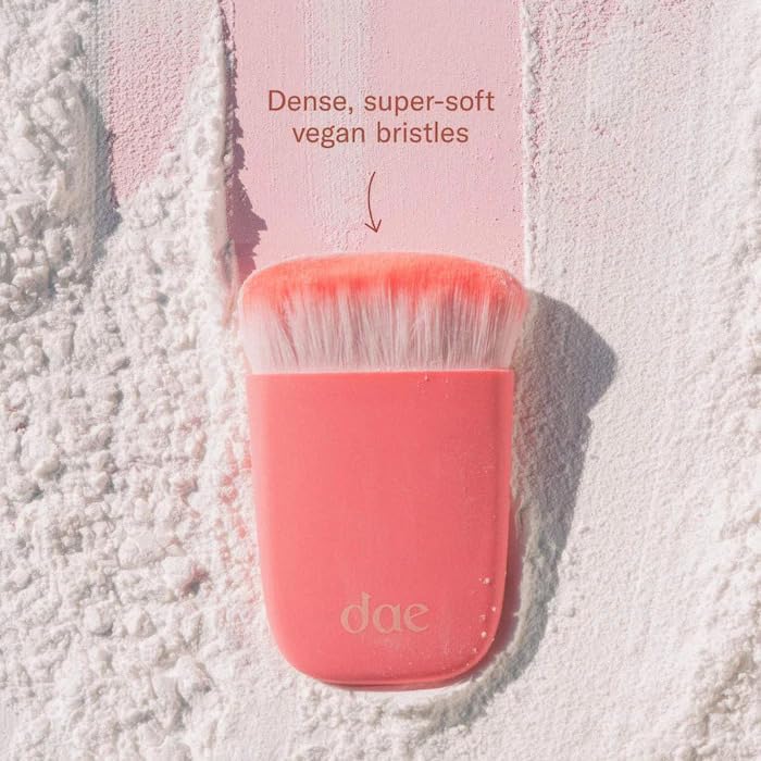 DAE Fairy Duster Dry Shampoo Kabuki Blending Brush for Seamless Hair Root Application