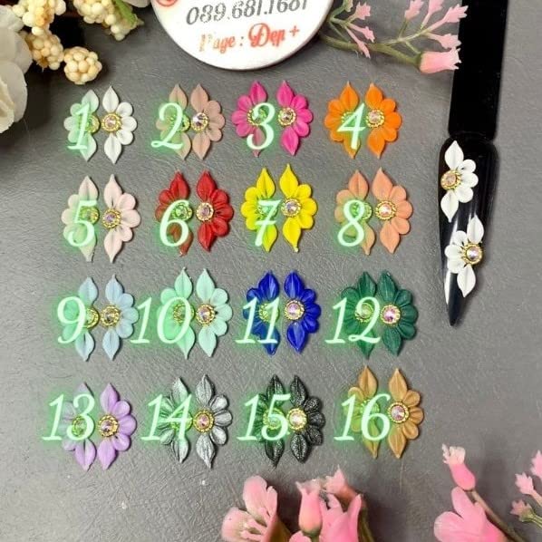 3D Poinsettia Nail Art Charms Set - Handmade Acrylic Flower Nails, 16 Colors, 32 Pieces