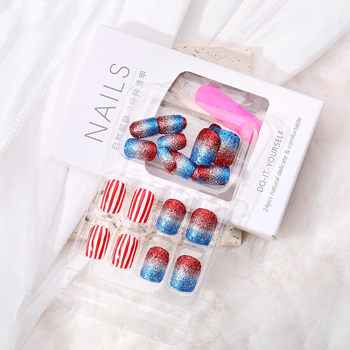 KTAABTR Independence Day Press on Nails Short Square Fake Nails Glue on Nails Full Cover Red Blue Glitter Glossy Acrylic Nails Design Reusable Red White Stripes 4th of July False Nails for Women