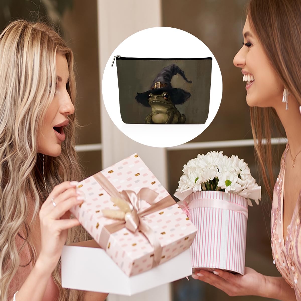 Frog Lovers Gifts, Funny Frog Makeup Bag, Aesthetic Design Canvas Zipper Organizer Pouch Cute Roomy Portable Toiletry Bag for Women Girls Travel Storage Accessories