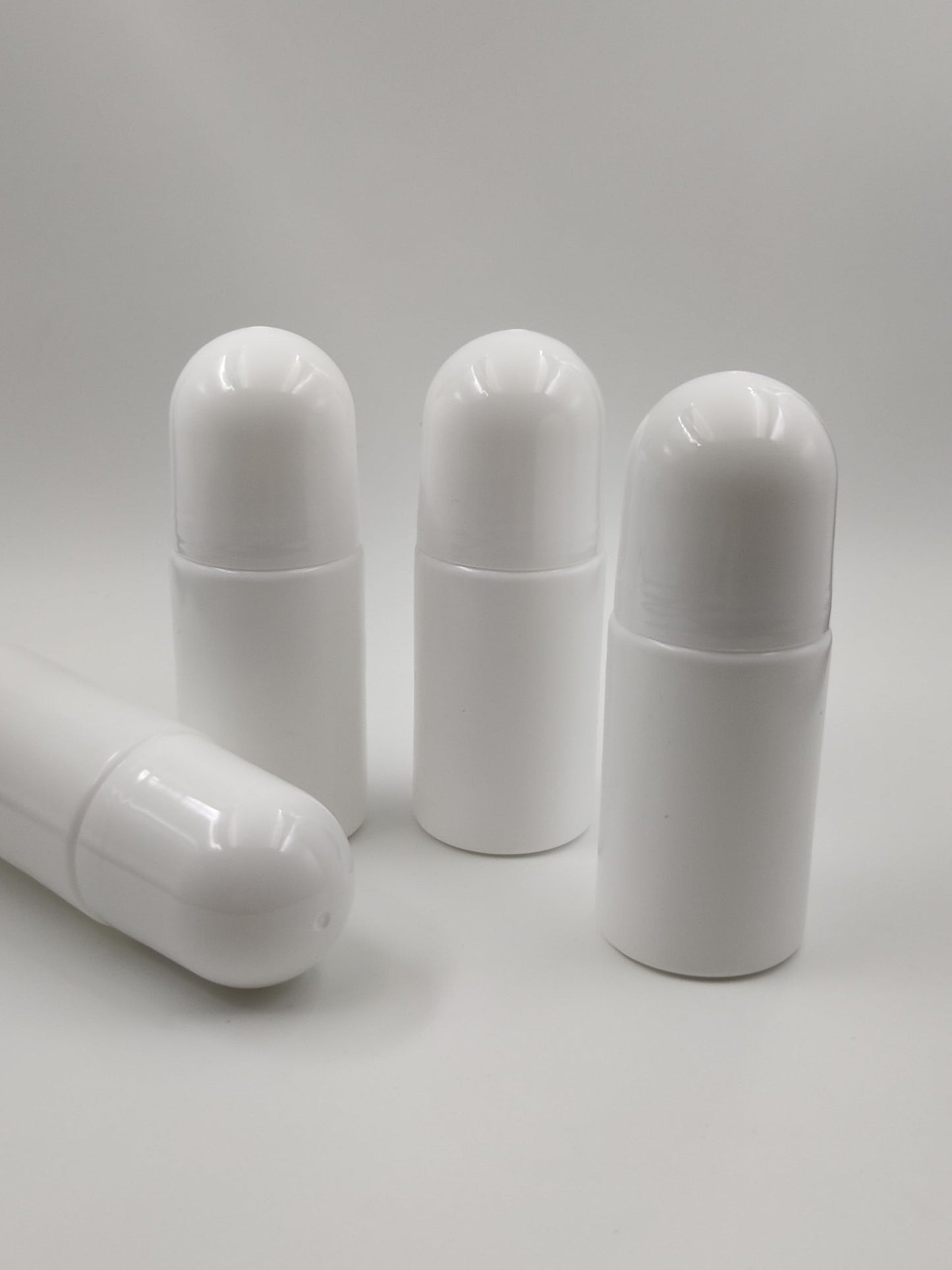 ZQDZYIE 4Packs 30mL/50mL Empty Roll-on Bottle Plastic with Removable Cap for Easy Refills for Homemade Deodorants Essential Oil Blends (50mL)