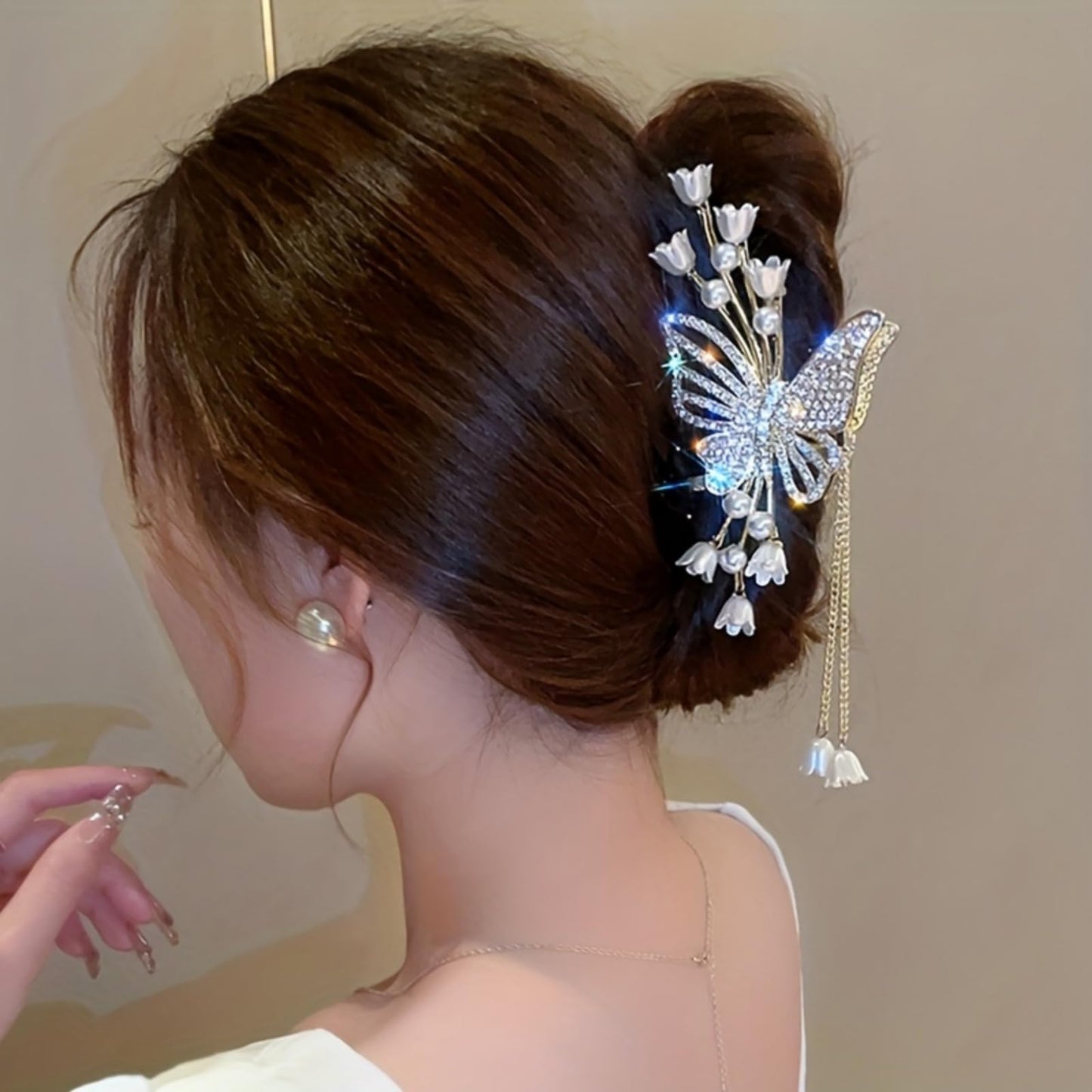 Large Butterfly Hair Claw Clips, Gold Flower Lily of the Valley Violet Hair Claw Clips with Tassel Metal Nonslip Clamps Styling Accessories for Thick Long Hair Women