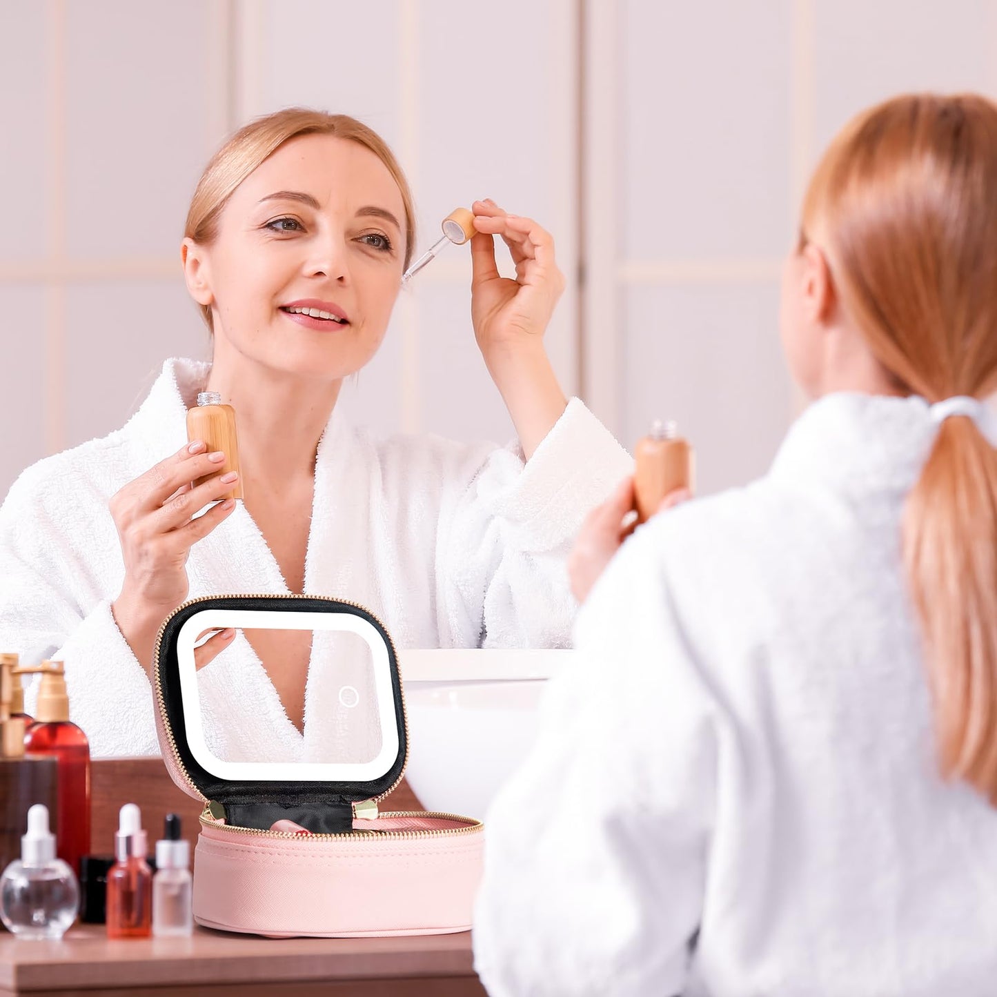 Extrei Gent Small Makeup Bag Travel Train Case with Mirror and Light Mini Travel Make up for Women Train Case Cosmetic Organizer 3 Adjustable Brightness Toiletry Bag Portable Artist Storage