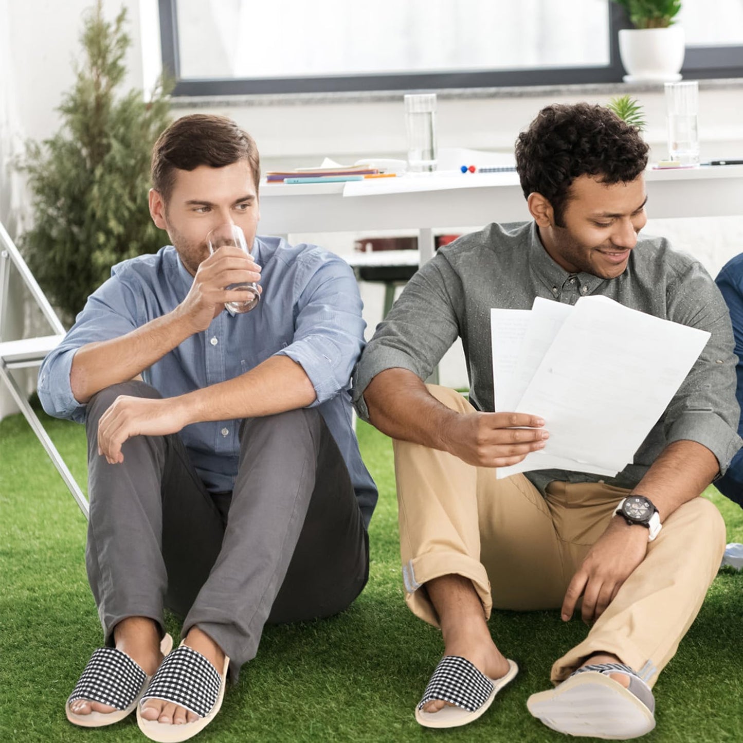 VAIPI 12 Pairs House Slippers for Guests, Disposable Breathable Open Toe Spa Slippers Washable Non Slip Indoor Slippers for Hotel Travel Home Bedroom, 6 Large Size + 6 Medium Size